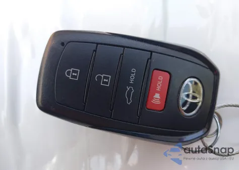 2025 Toyota Camry Xle из США, поврежденный, VIN 4T1DAACKXSU101880